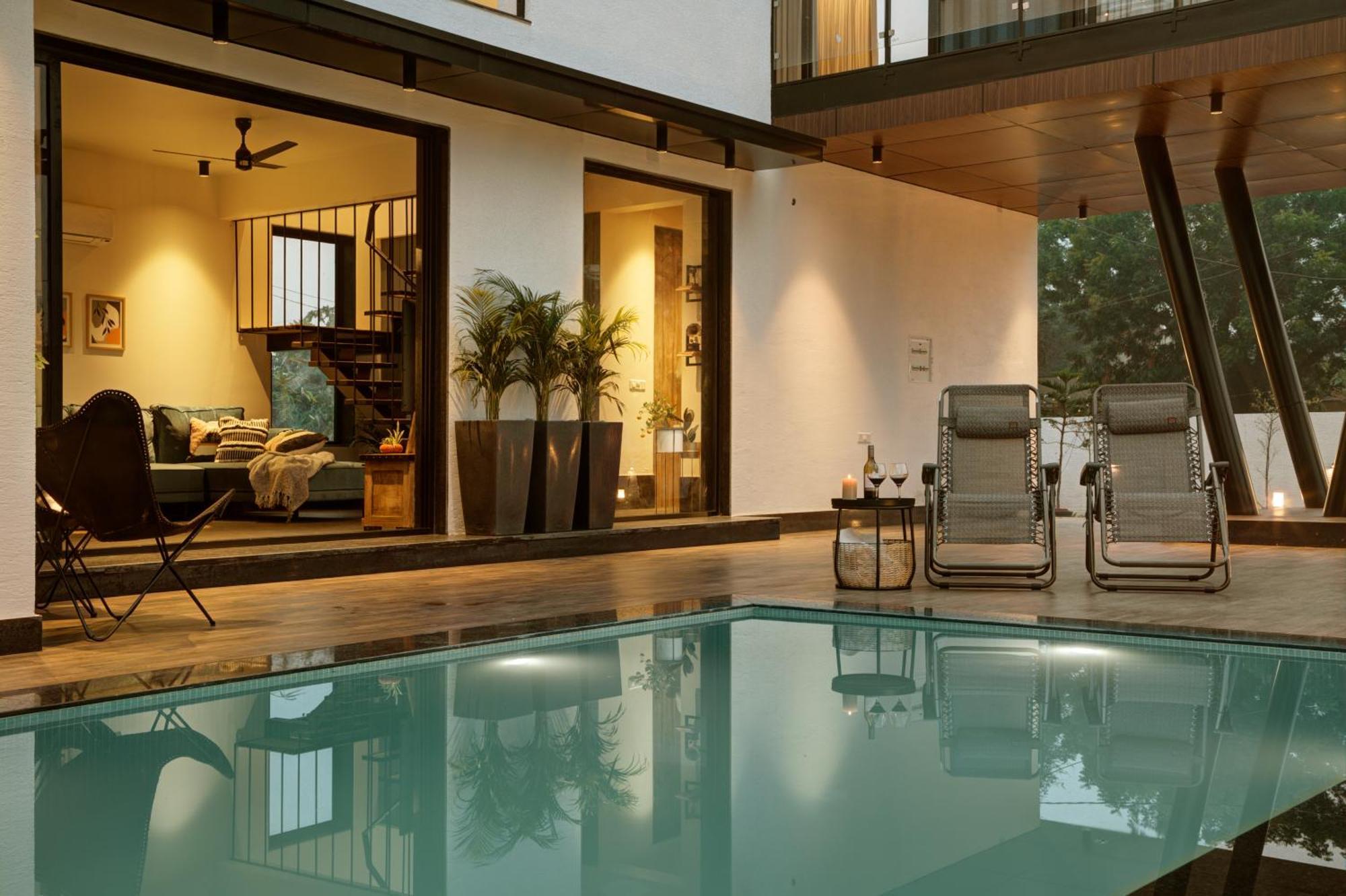 The Hanging - A Luxury Pool In विला *