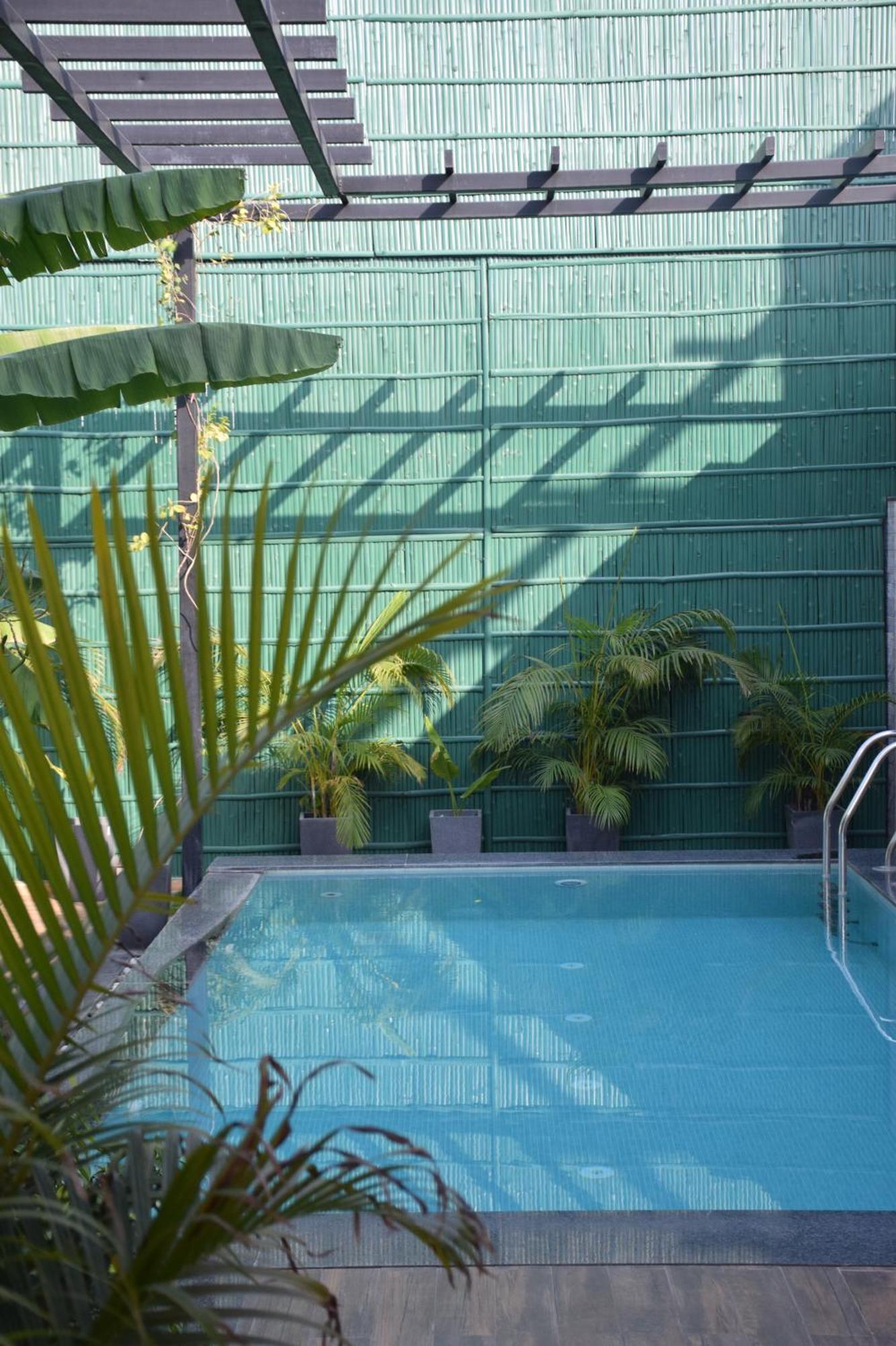 The Hanging - A Luxury Pool In विला